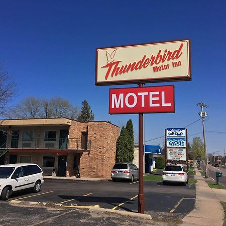 Thunderbird Motor Inn Baraboo Dış mekan fotoğraf